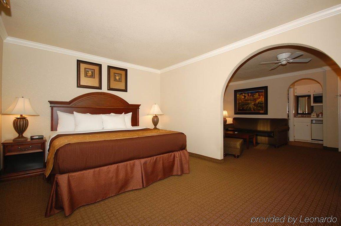 Best Western Inn Of МакАлестър Стая снимка