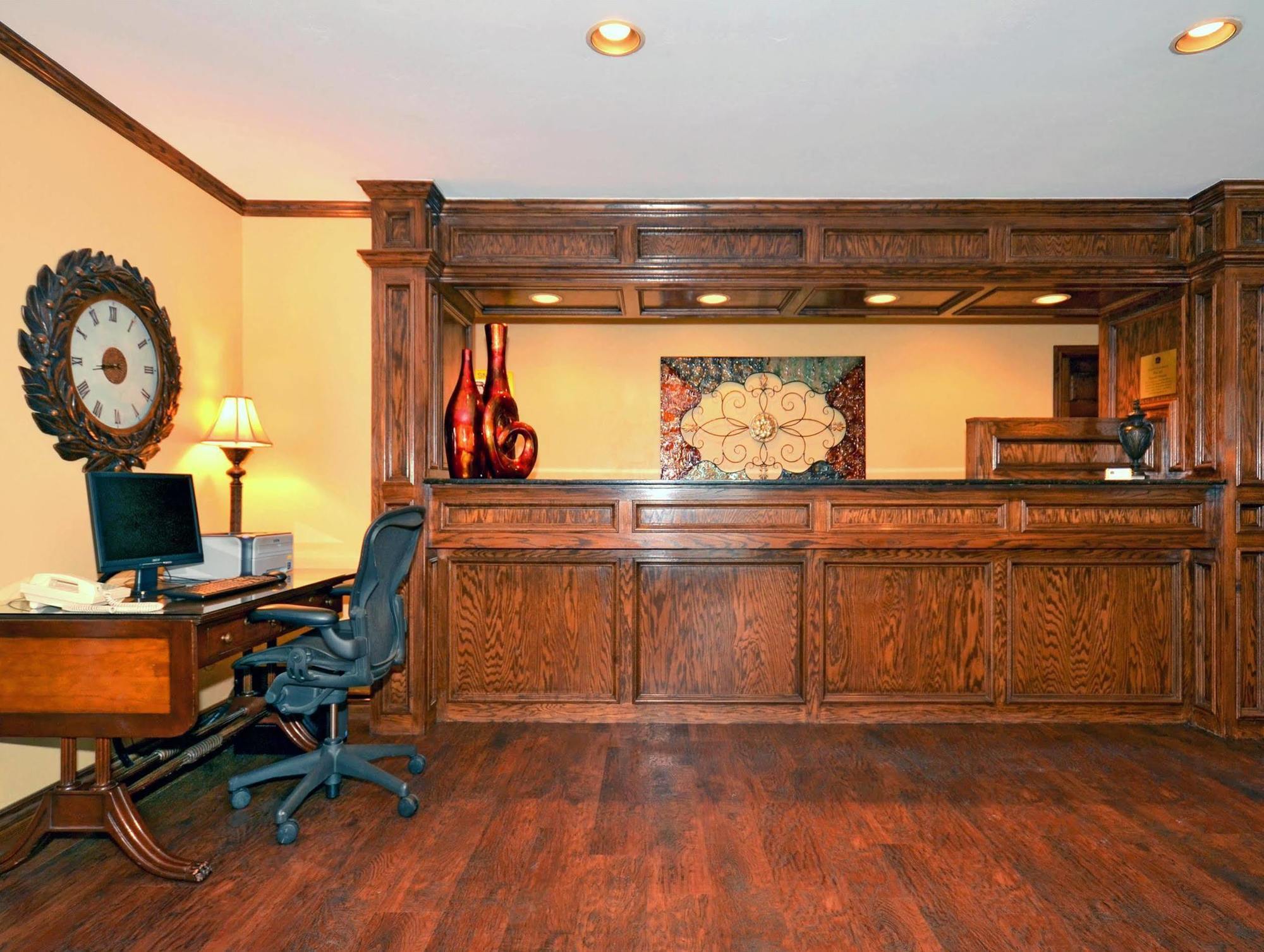 Best Western Inn Of МакАлестър Екстериор снимка